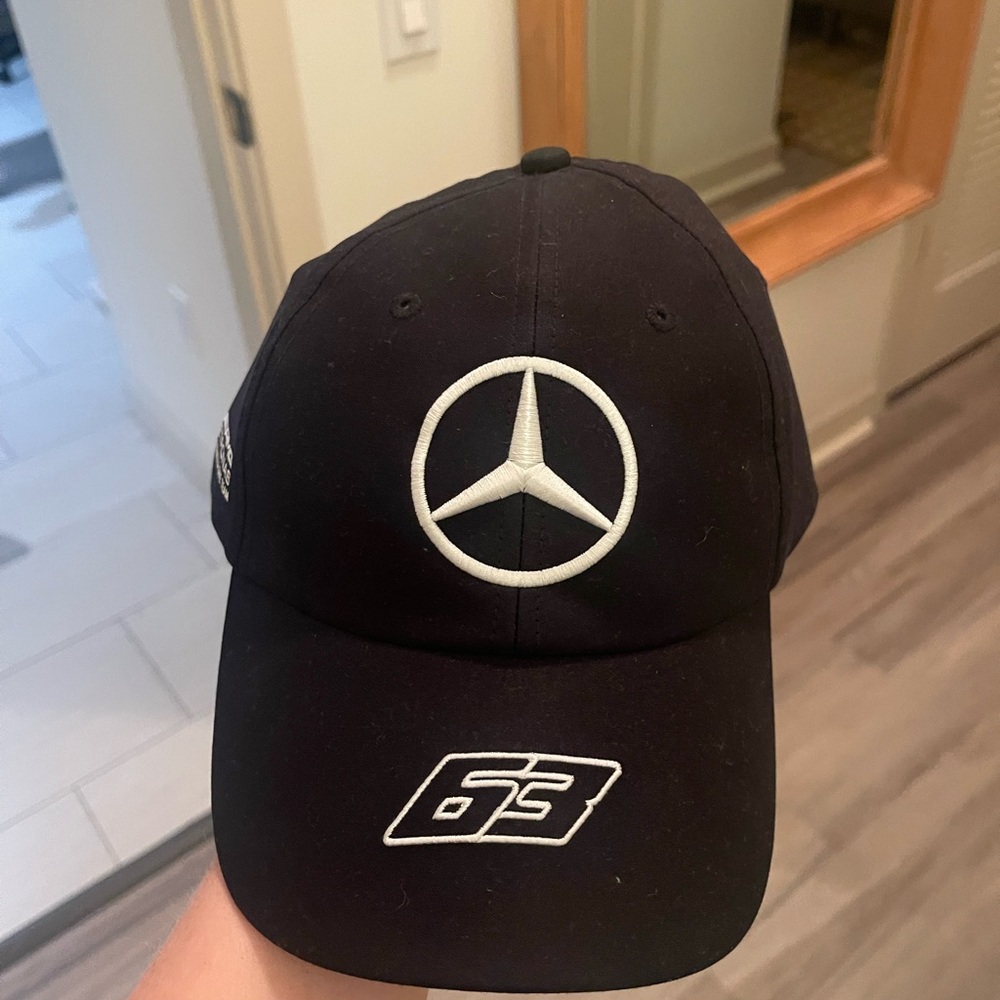 F1 Mercedes amg petronas George Russell hat